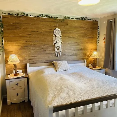 Peppi Comfortable * Guster